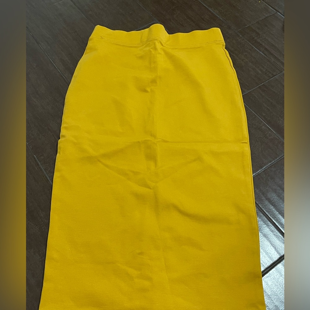 Iris Vibrant Yellow Pencil Skirt